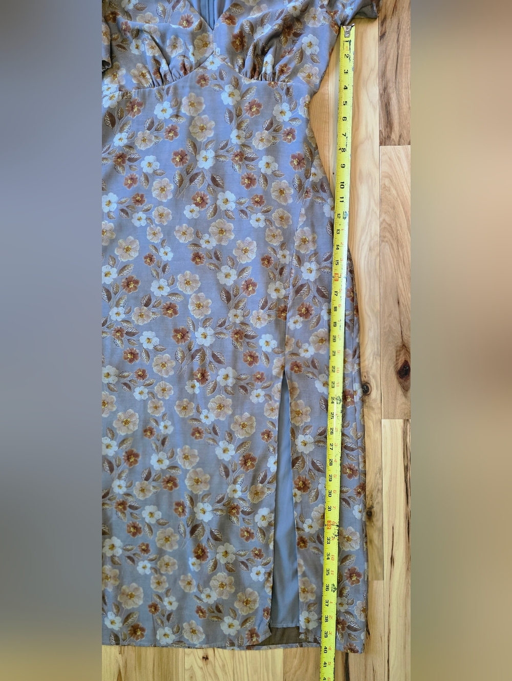 Lulu's Grey Floral Flutter Sleeve Midi Dress, M - Picture 11 of 16